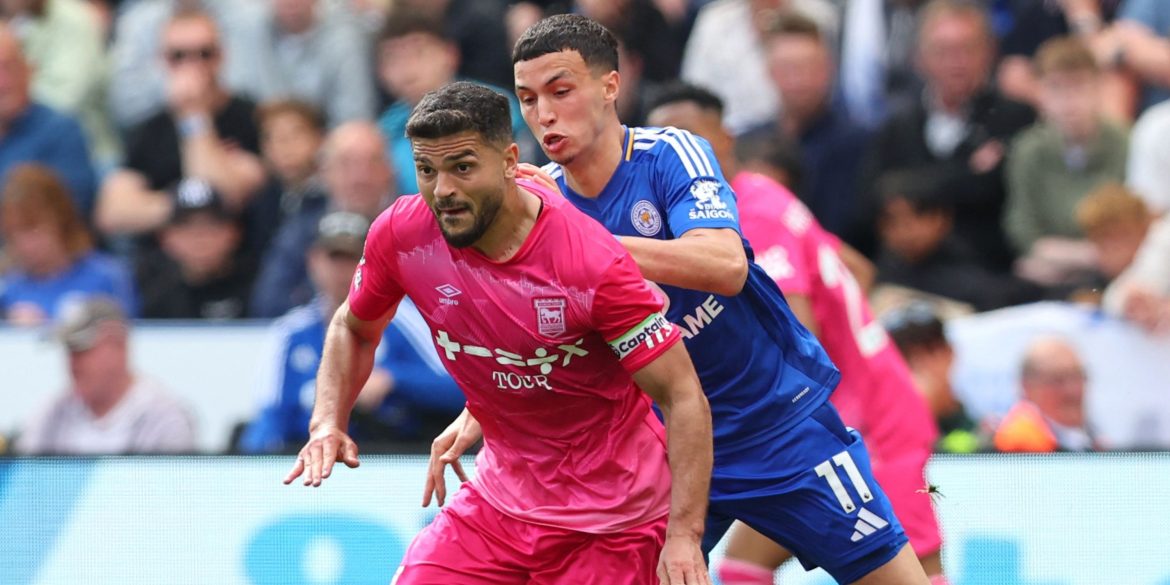 Leeds meet £24.5m star's agents and now ready to trigger his release clause