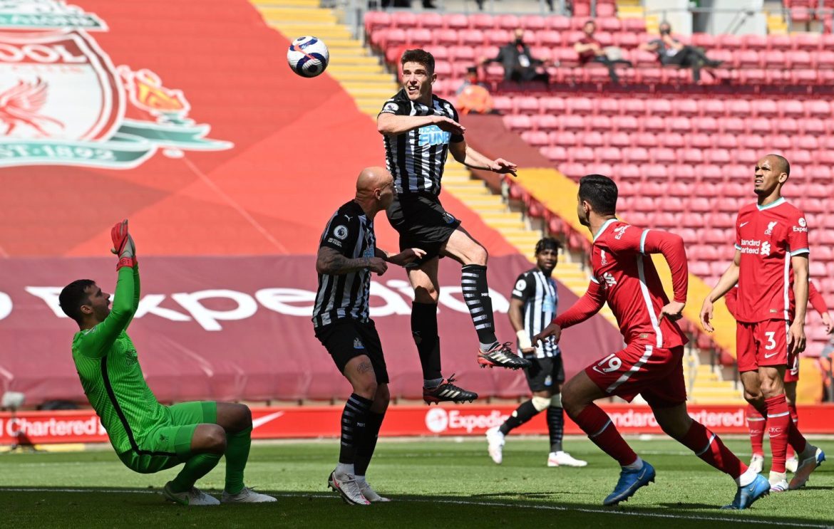 NUFC journo criticises Clark vs Liverpool